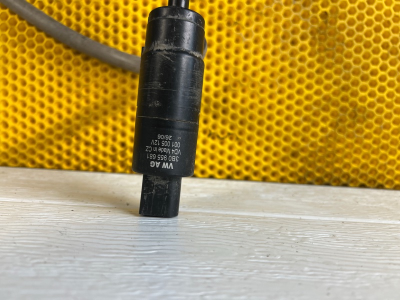 Насос омывателя фар