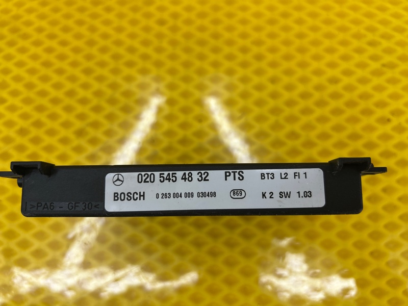 Блок управления парктроников Mercedes-Benz e240 15.04.1998 210