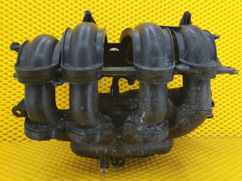 Коллектор впускной Ford Focus 2006 2