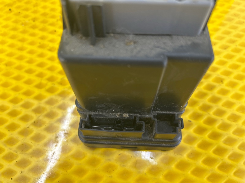 Блок управления центральным замком Mercedes-Benz e240 15.04.1998 210