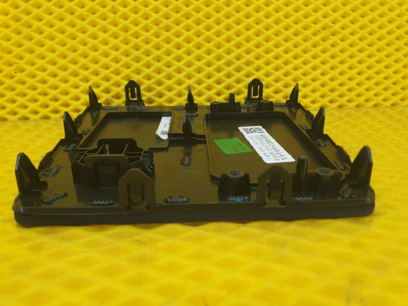 Накладка центральной консоли Omoda C5 2023