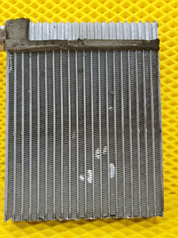 Радиатор отопителя Ford Focus 2006 2