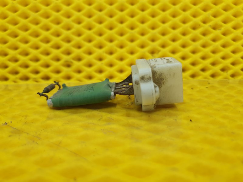 Резистор отопителя Ford Focus 2006 2