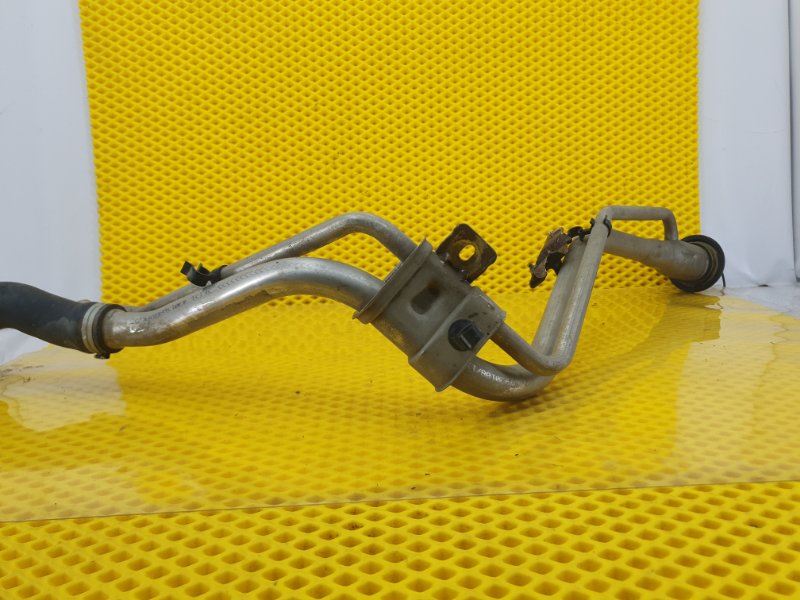 Заливная горловина Ford Focus 2006 2