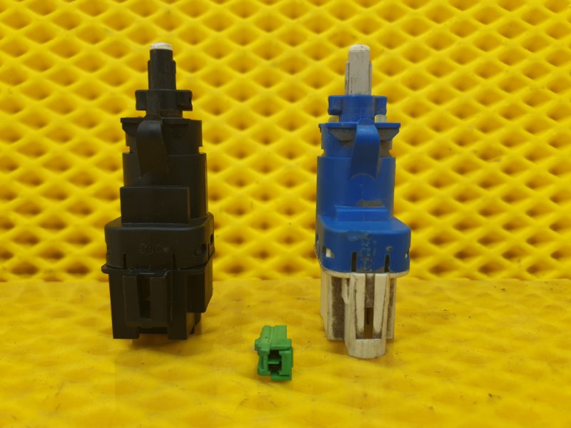 Датчик педали тормоза Ford Focus 2006 2