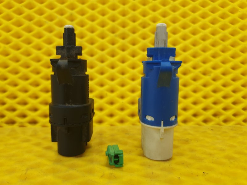 Датчик педали тормоза Ford Focus 2006 2