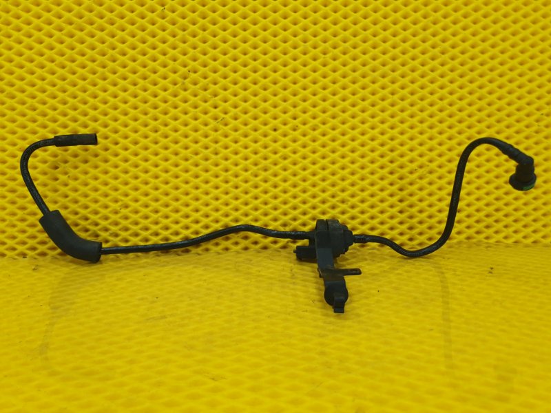 Клапан вентиляции топливного бака Ford Focus 2006 2