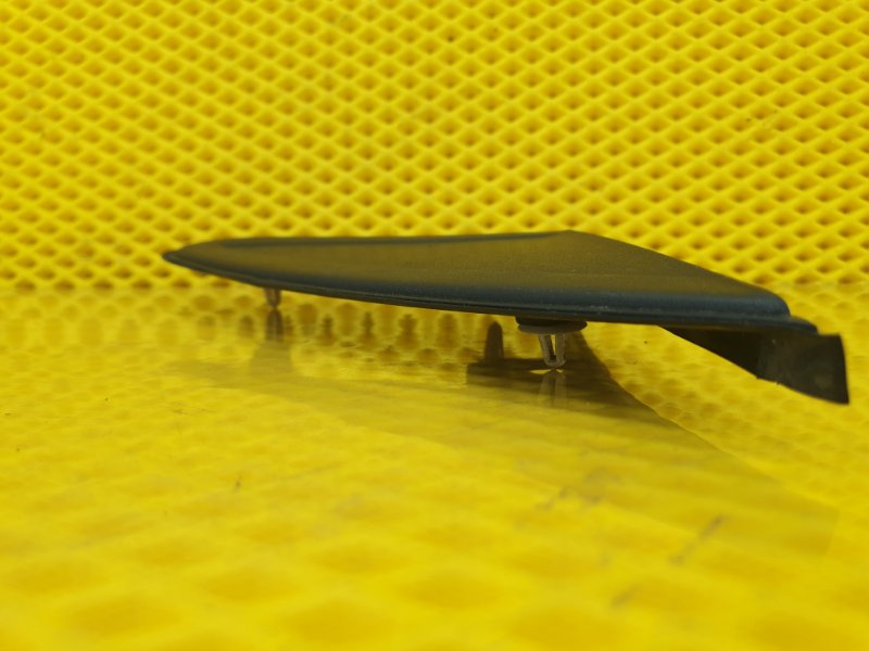 Накладка крыла Ford Focus 2006 2