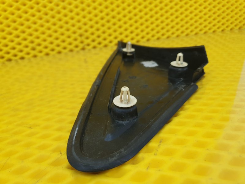 Накладка крыла Ford Focus 2006 2