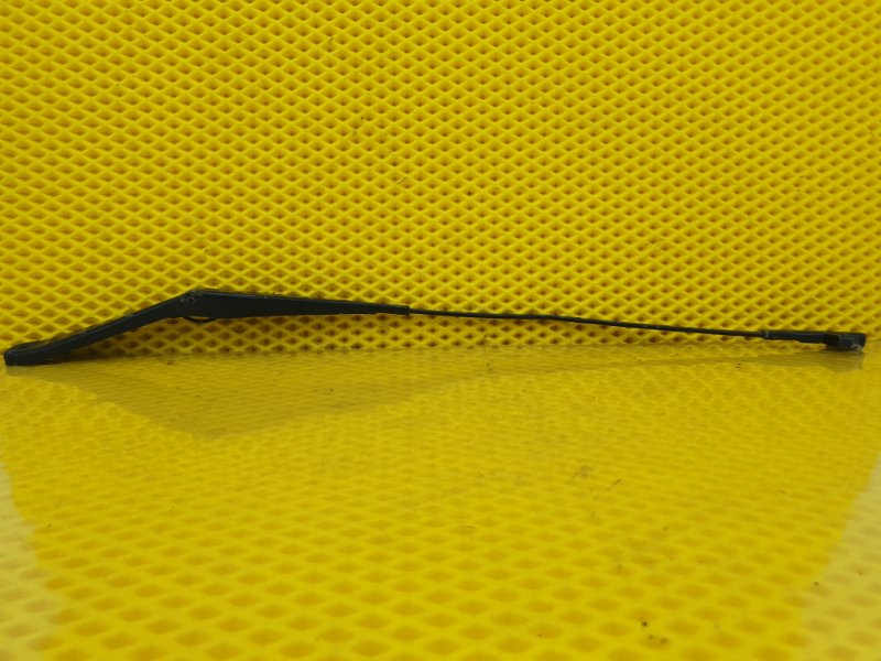 Поводок дворника Ford Focus 2006 2