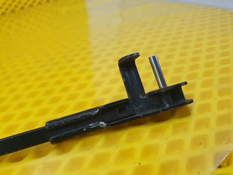 Поводок дворника Ford Focus 2006 2