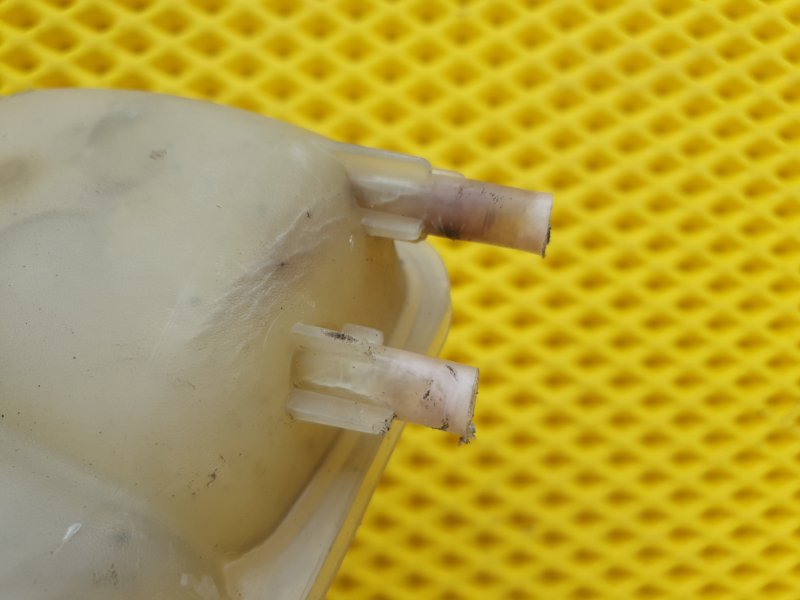 Бачок расширительный Ford Focus 2006 2