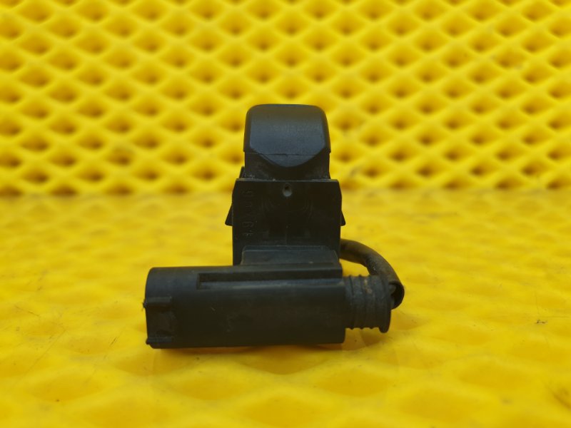 Форсунка омывателя лобового стекла Mercedes-Benz S-Class 2004 W220