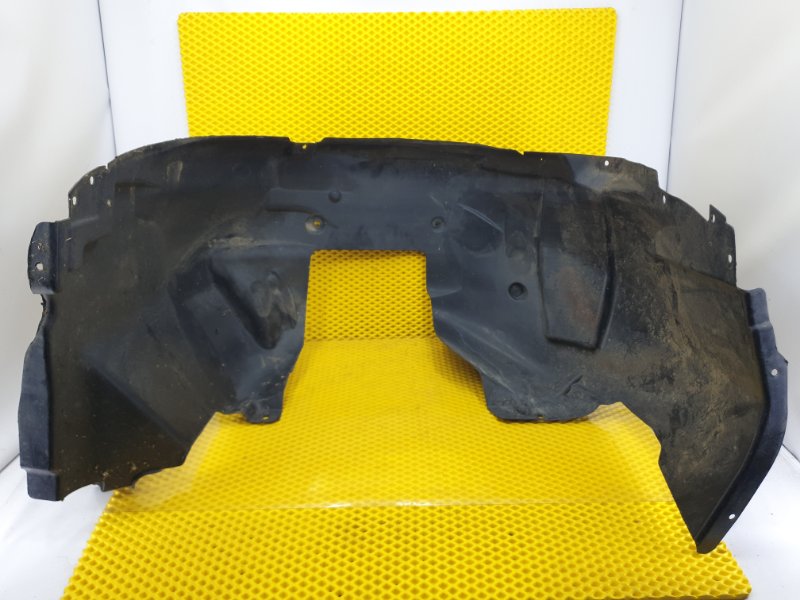 Подкрылок Ford Mustang 2017 S550