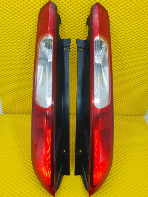 Фонарь Ford Focus 2006 2