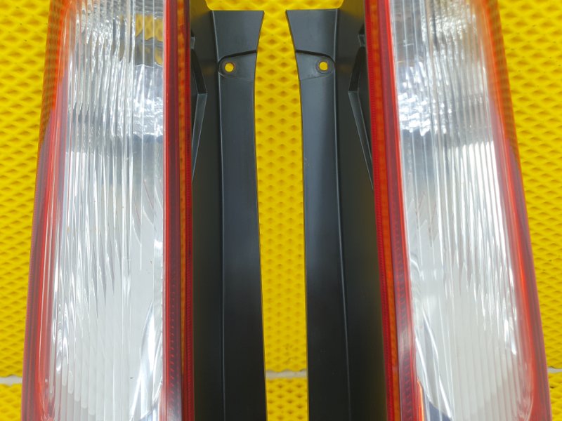 Фонарь Ford Focus 2006 2