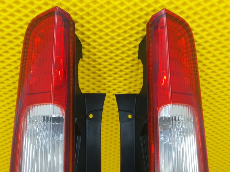 Фонарь Ford Focus 2006 2