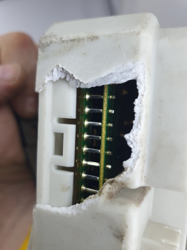 Блок предохранителей Ford Focus 2006 2