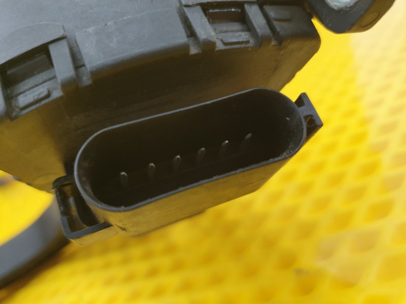 Педаль газа Ford Focus 2006 2