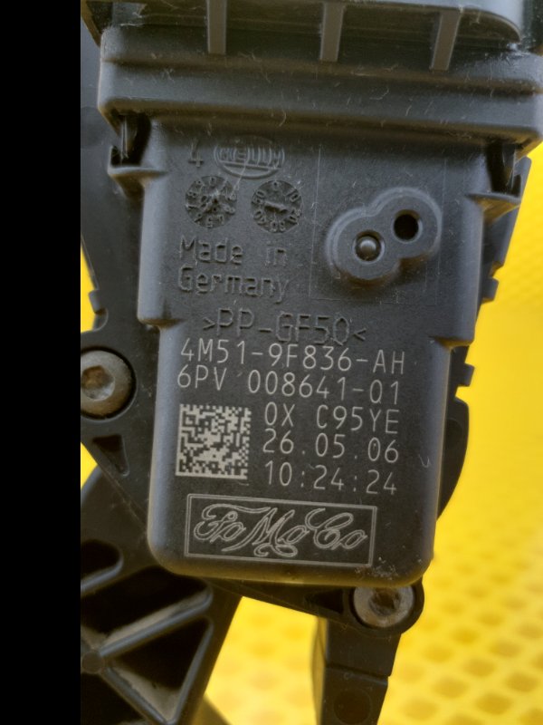Педаль газа Ford Focus 2006 2