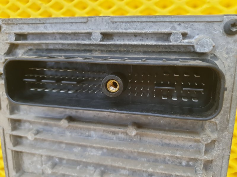 Блок управления двигателем (ЭБУ ДВС) Ford Focus 2006 2