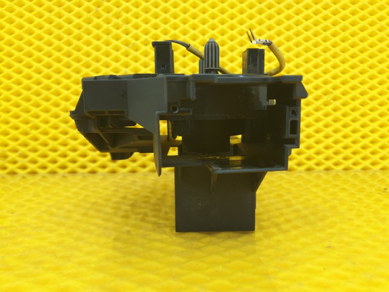 Подрулевой шлейф (кольцо SRS) Ford Focus 2006 2