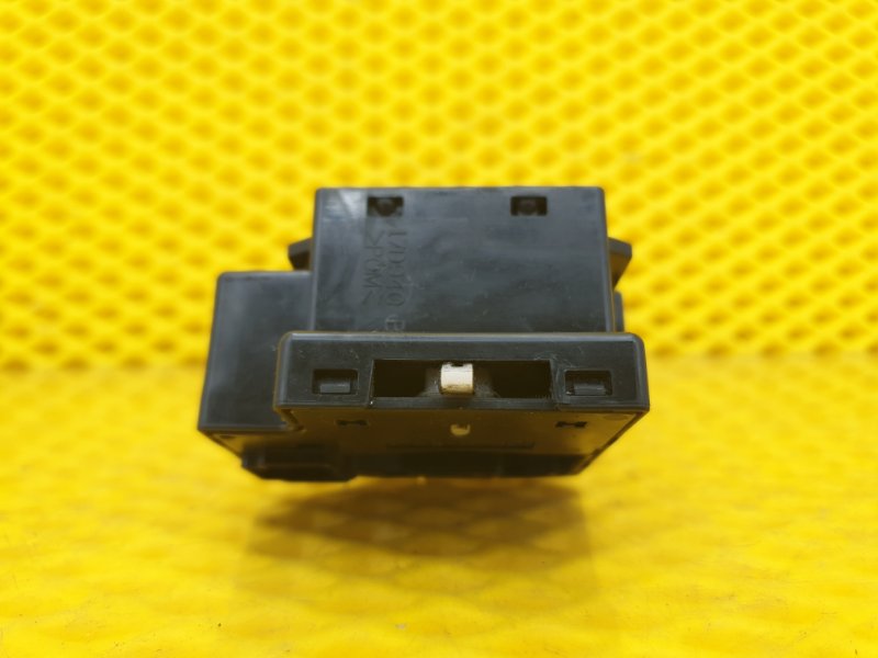 Переключатель поворотов подрулевой Ford Focus 2006 2