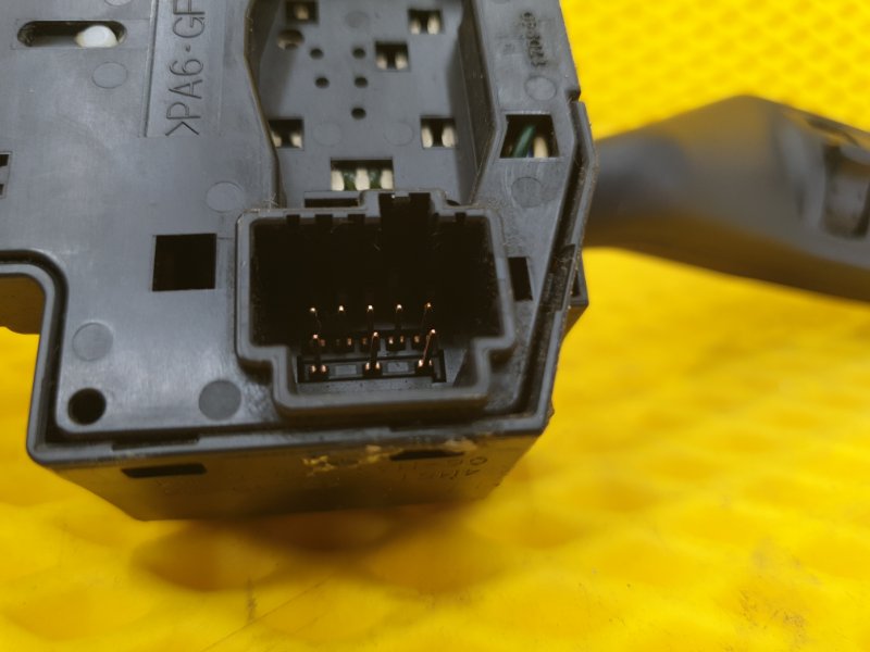 Переключатель поворотов подрулевой Ford Focus 2006 2