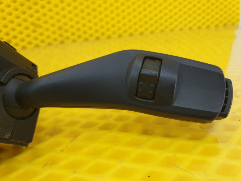 Переключатель поворотов подрулевой Ford Focus 2006 2