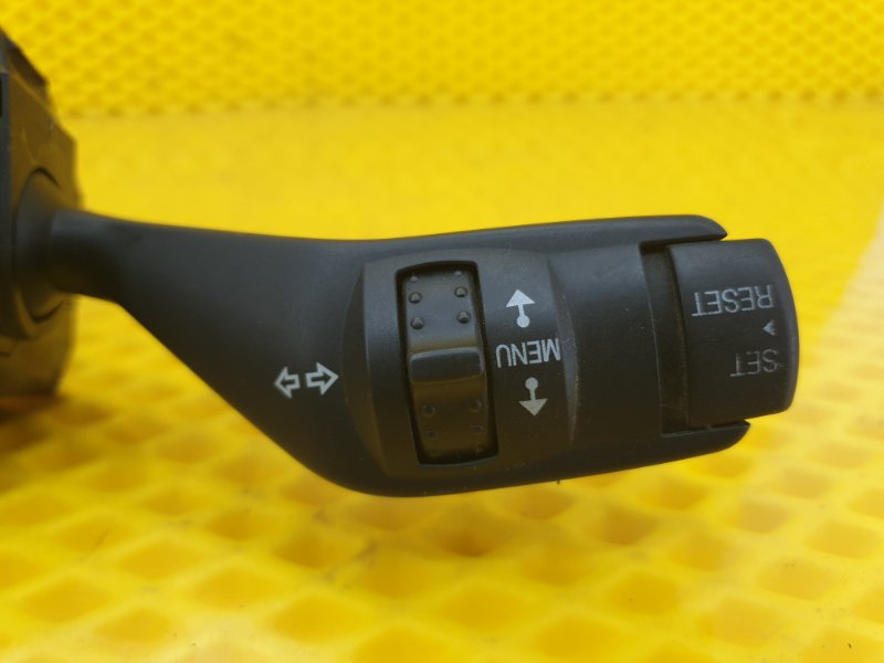 Переключатель поворотов подрулевой Ford Focus 2006 2