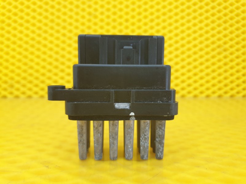 Резистор отопителя Ford Focus 2006 2