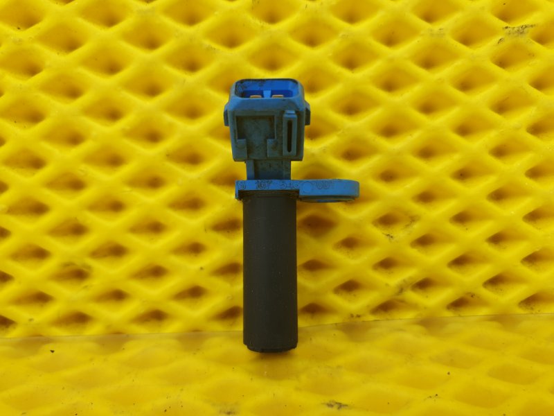 Датчик коленвала Ford Focus 2006 2