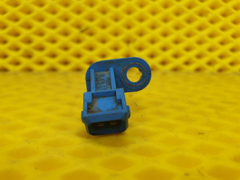 Датчик коленвала Ford Focus 2006 2