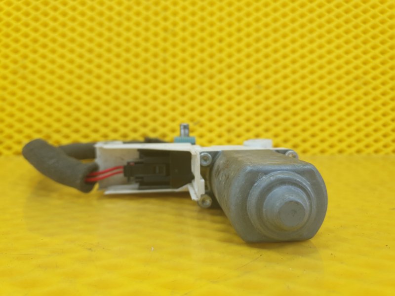 Моторчик стеклоподъемника Skoda Superb 2012 3T4