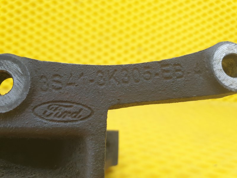 Кронштейн промежуточного вала Ford Focus 2006 2