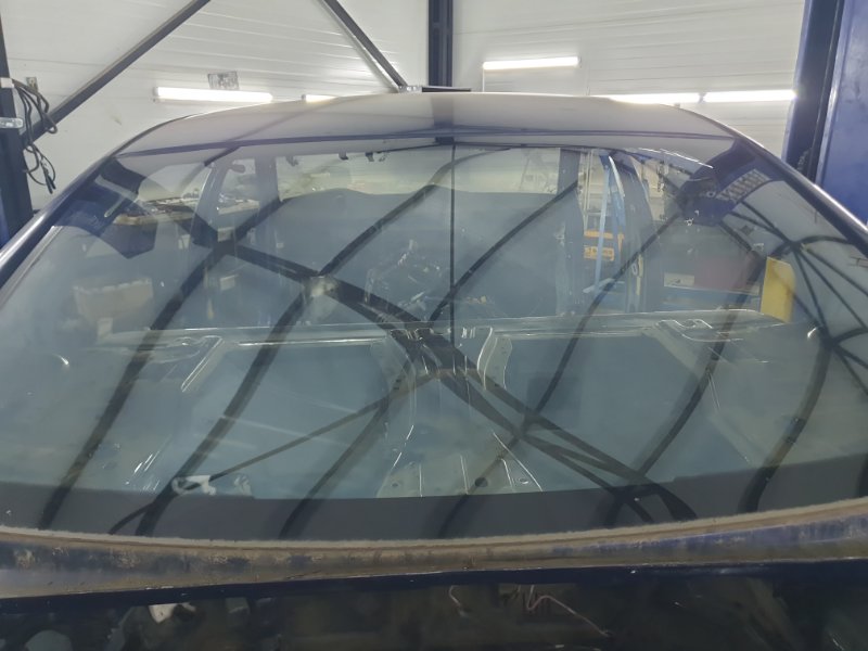 Стекло заднее Volkswagen Phaeton 2005 3D2