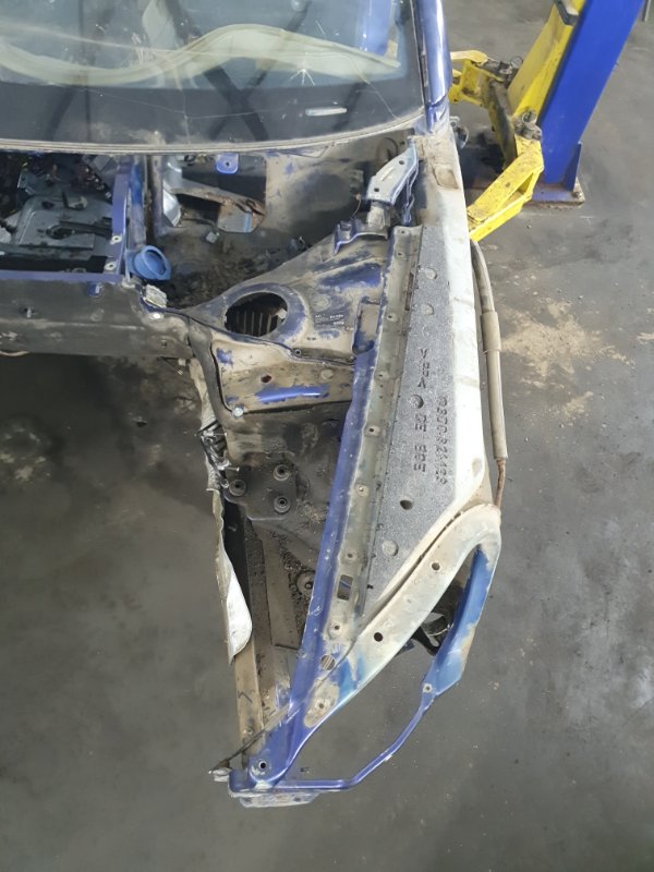 Четверть передняя левая (лонжерон) Volkswagen Phaeton 2005 3D2