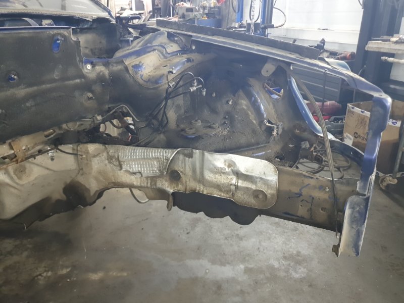 Четверть передняя левая (лонжерон) Volkswagen Phaeton 2005 3D2