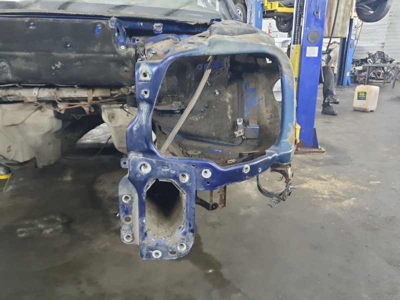 Четверть передняя левая (лонжерон) Volkswagen Phaeton 2005 3D2