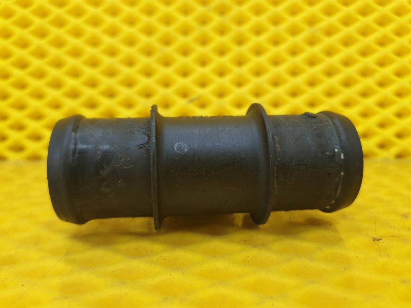 Патрубок системы охлаждения SKODA Octavia 2012