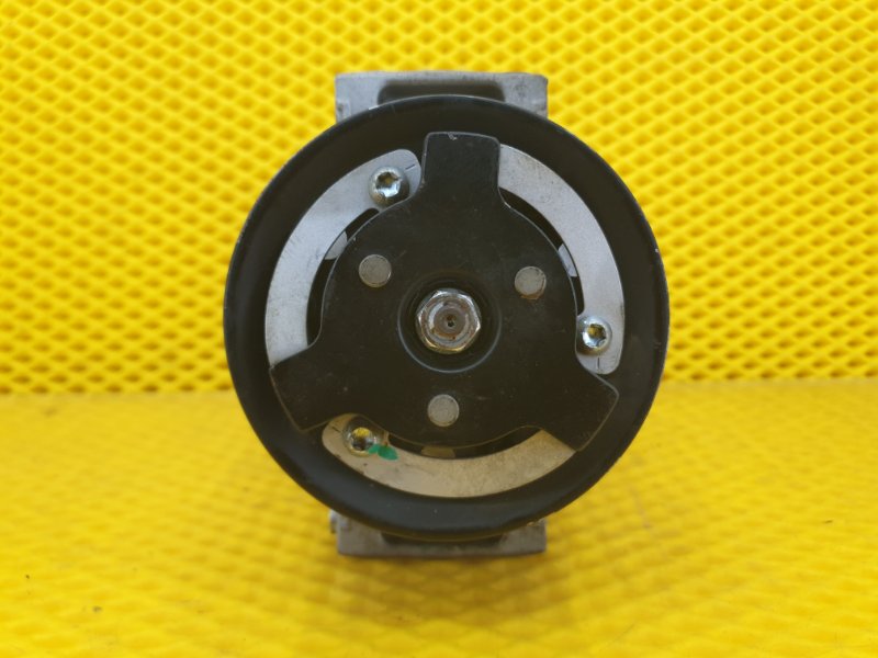 Компрессор кондиционера SKODA Octavia 2012