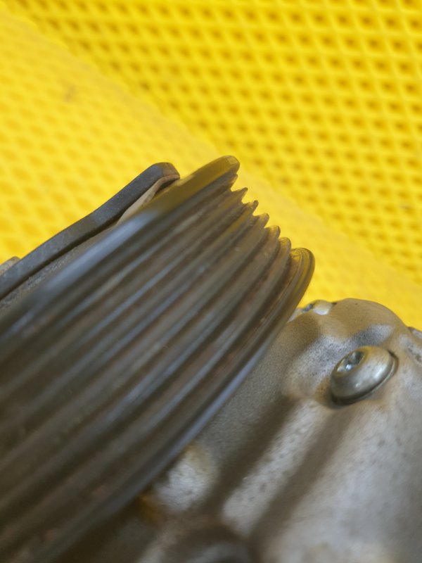 Компрессор кондиционера SKODA Octavia 2012