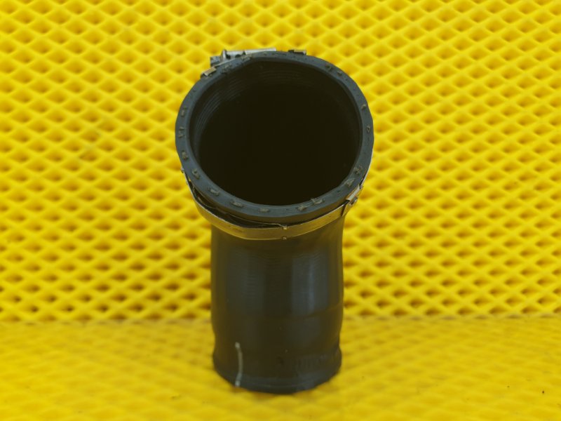 Патрубок интеркулера SKODA Octavia 2012