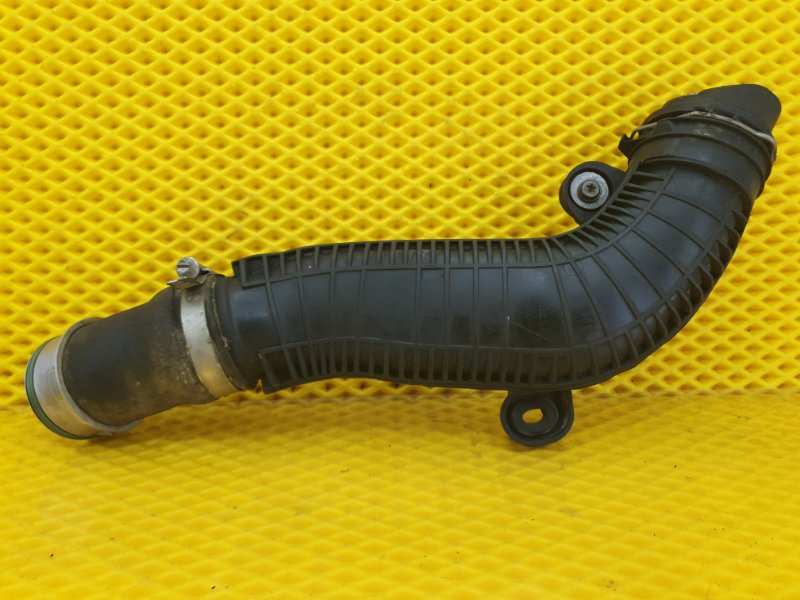 Патрубок интеркулера SKODA Octavia 2012