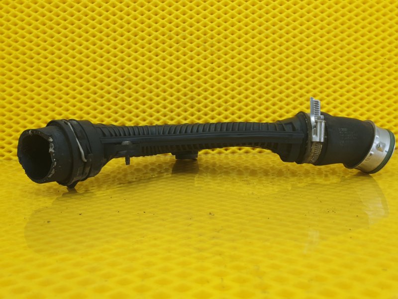 Патрубок интеркулера SKODA Octavia 2012