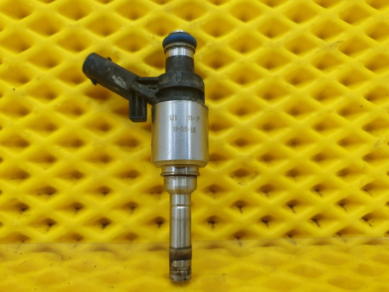 Форсунка топливная SKODA Octavia 2012