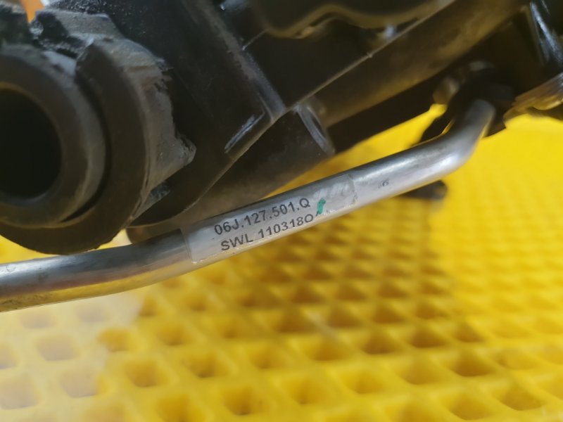 Коллектор впускной SKODA Octavia 2012