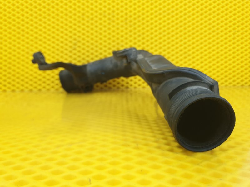 Патрубок интеркулера SKODA Octavia 2012