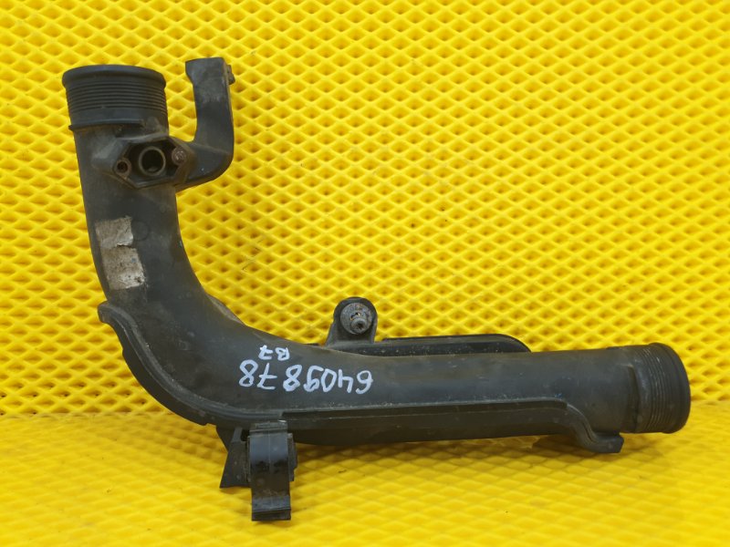 Патрубок интеркулера SKODA Octavia 2012