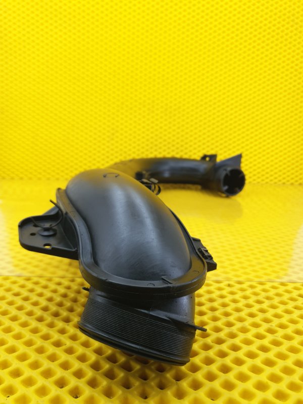 Патрубок интеркулера Ford Kuga 2013